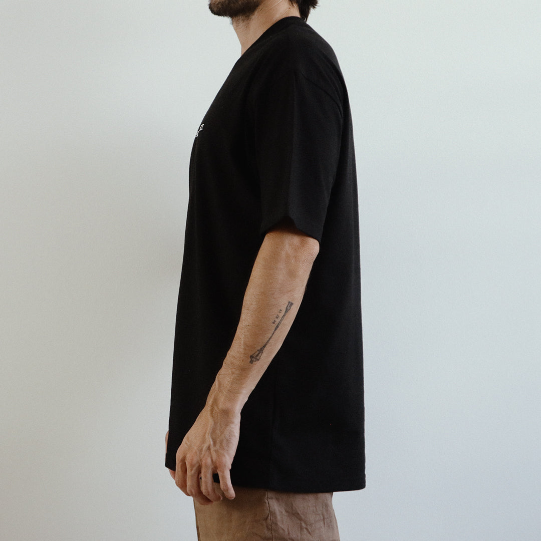 SIMPLE BLACK