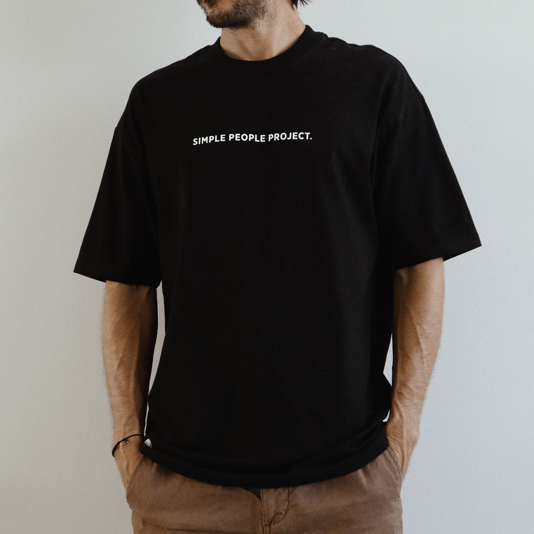 SIMPLE BLACK